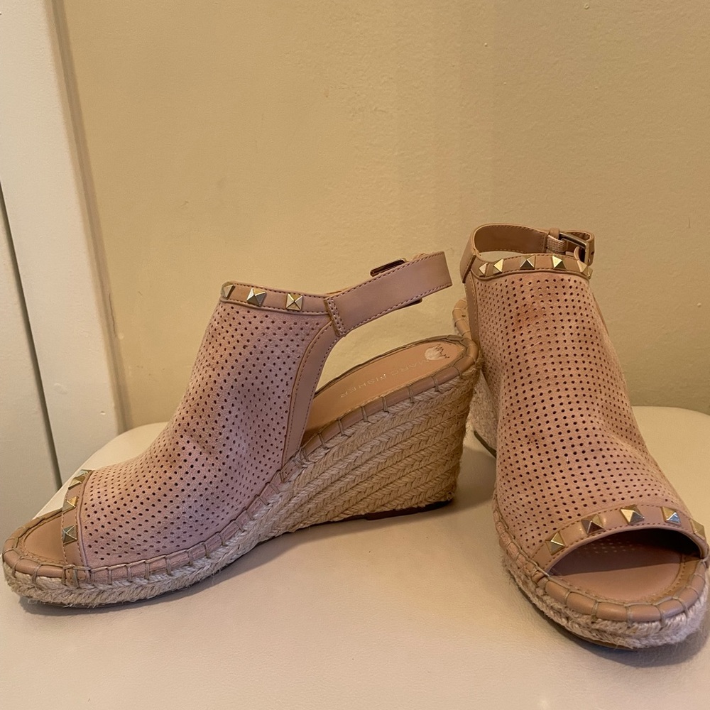 Marc Fisher sling back wedge sandals